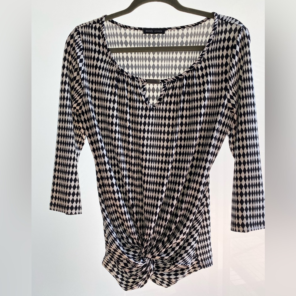 Black & white harlequin pattern